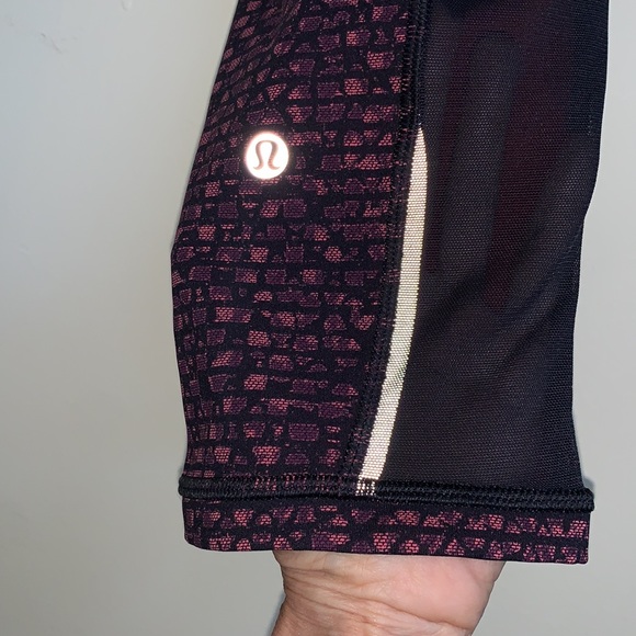 Lululemon NWT Outrun 17” Crop 4 - Picture 4 of 14